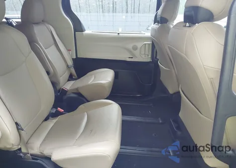 2022 Toyota Sienna Xle z USA, uszkodzony, nr VIN 5TDJRKEC0NS089565